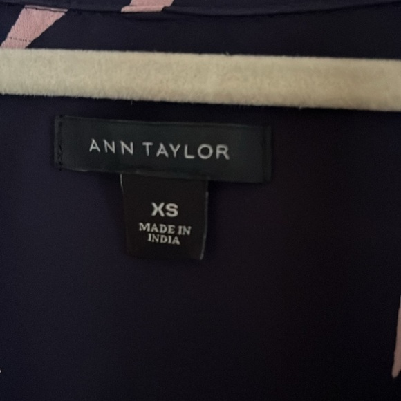 Ann Taylor Long Sleeve Blouse Navy Blue Print Size XS - Picture 2 of 5